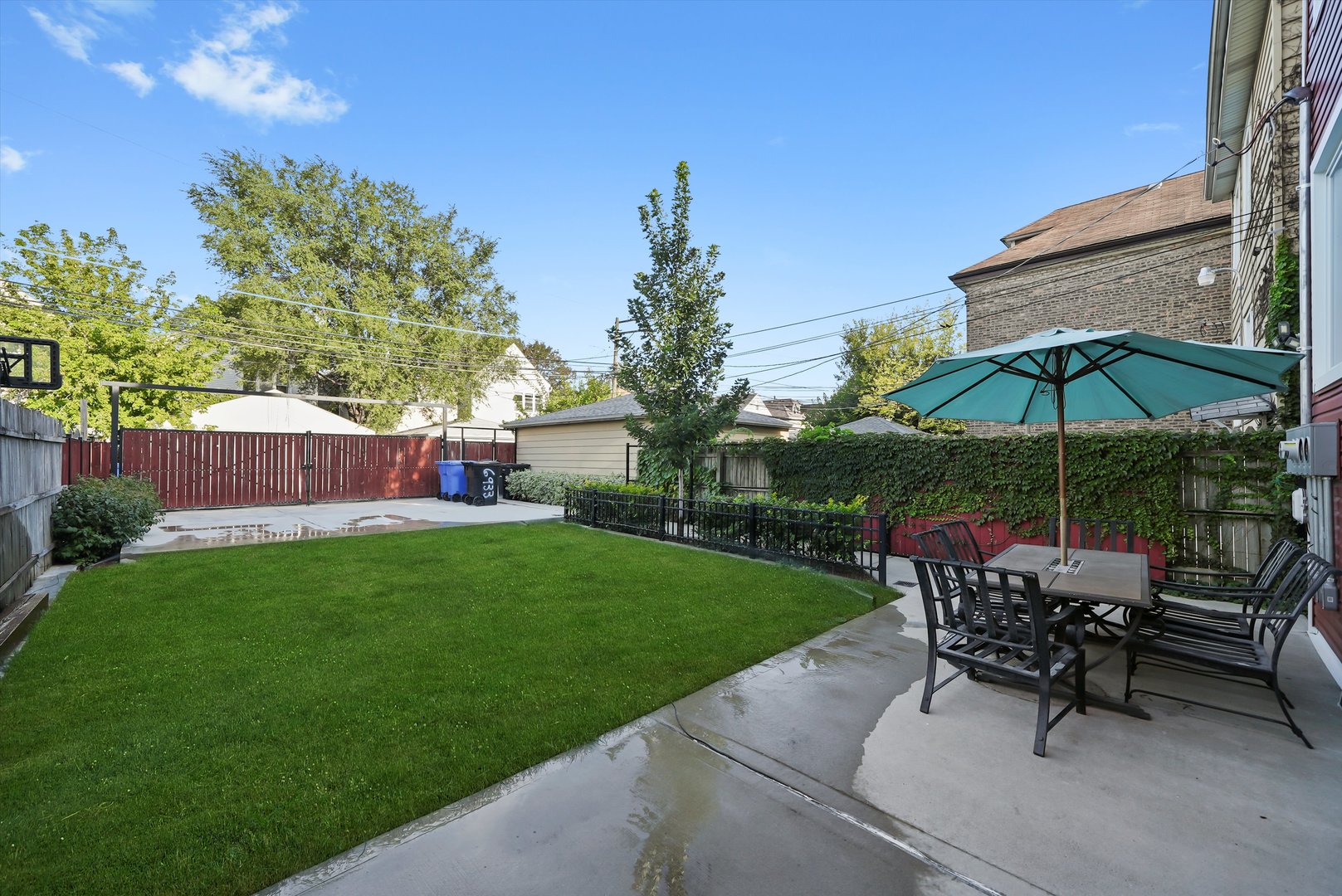 6933 S Washtenaw Avenue Property Photo 28