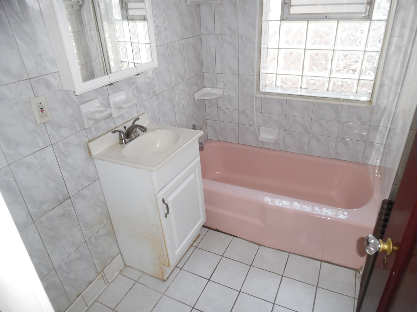 8211 S Morgan Street Property Photo 9
