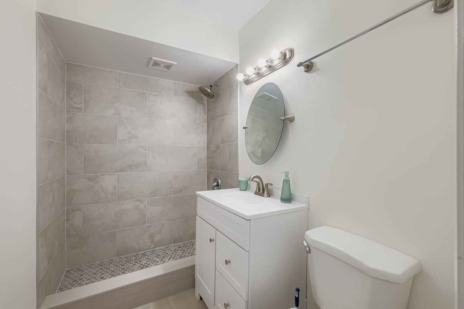 7234 W North Avenue 1602 Property Photo 21