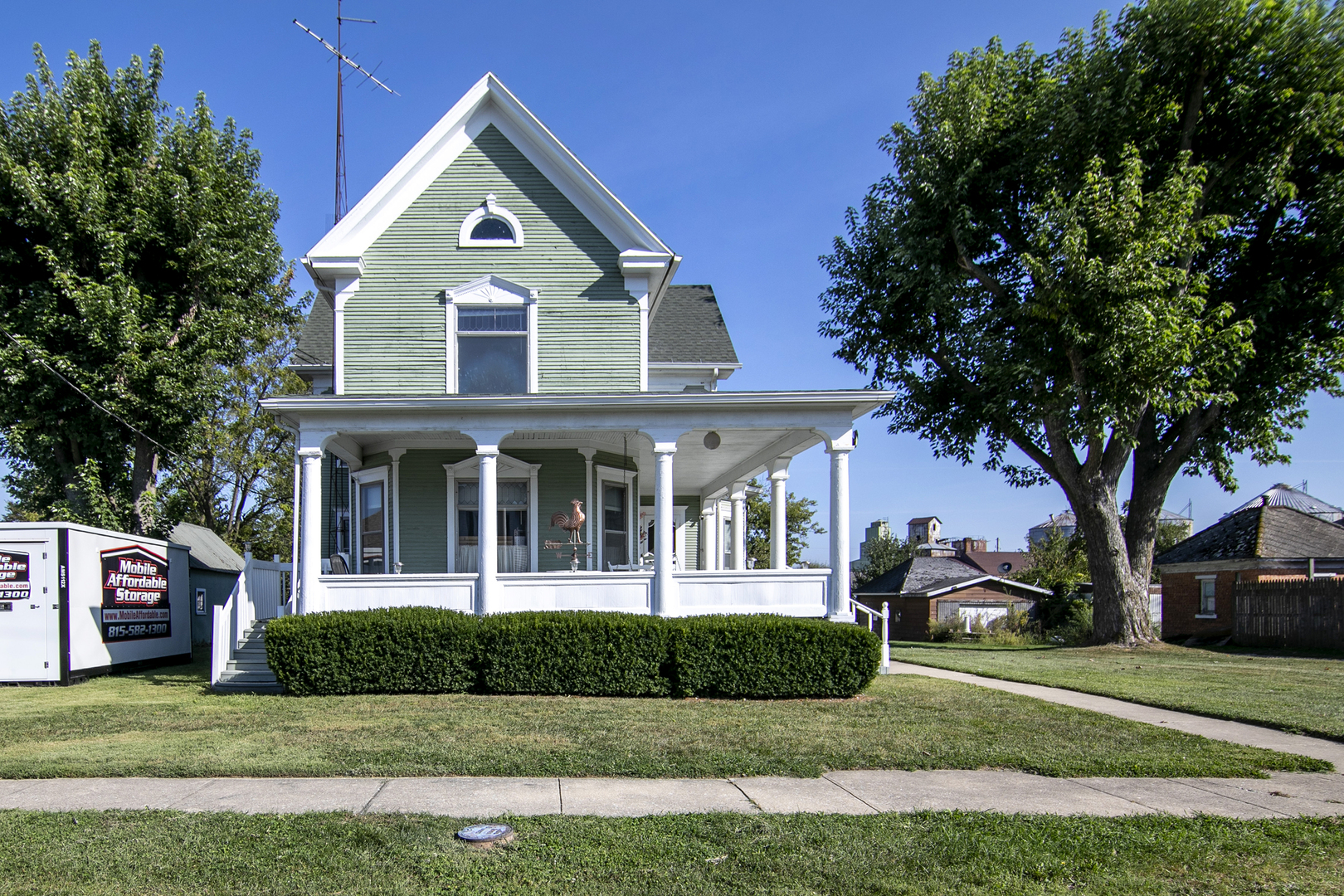 105 W Dorion Street Property Photo 1