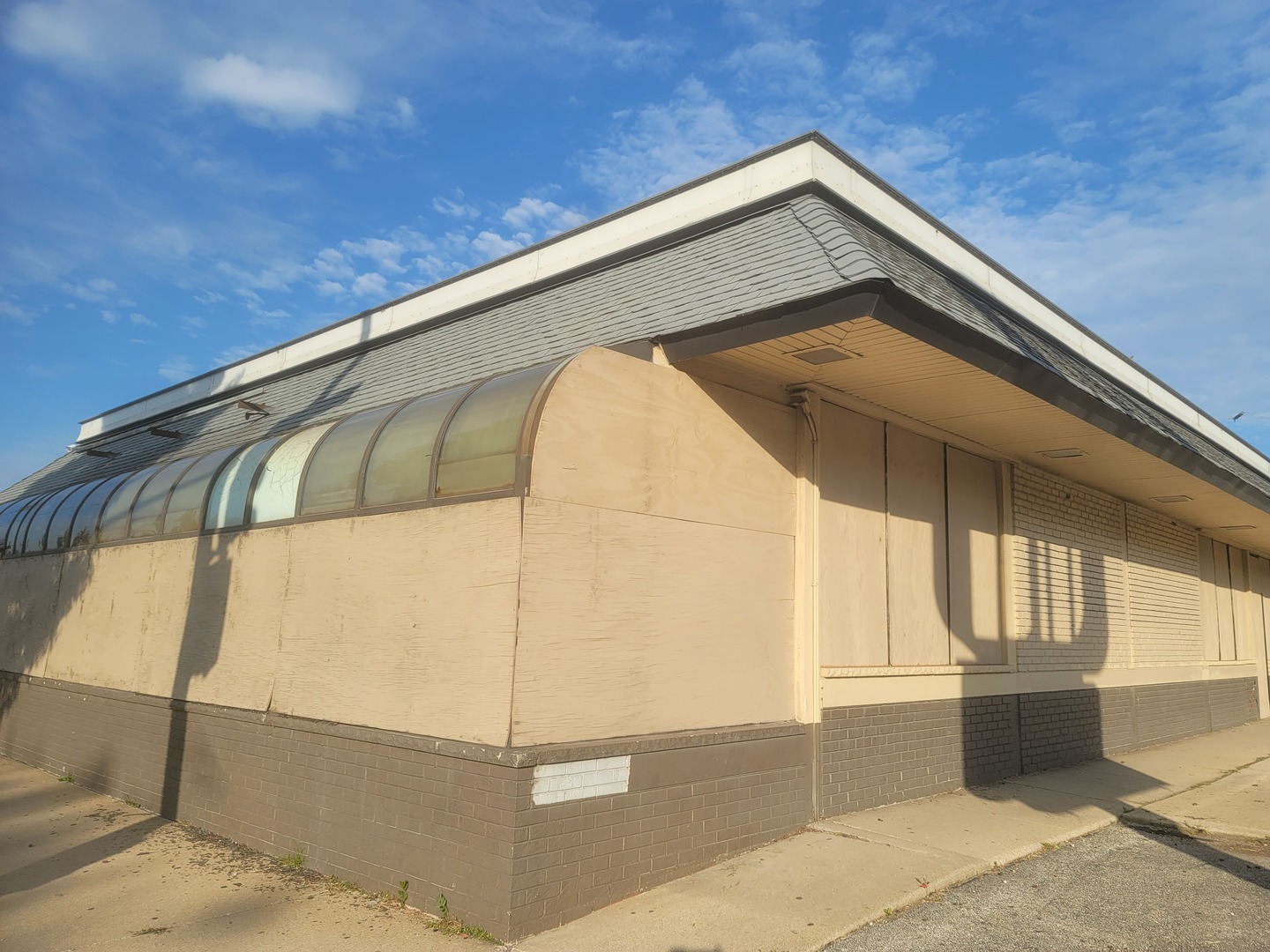 3200 W Columbus Avenue Property Photo 1