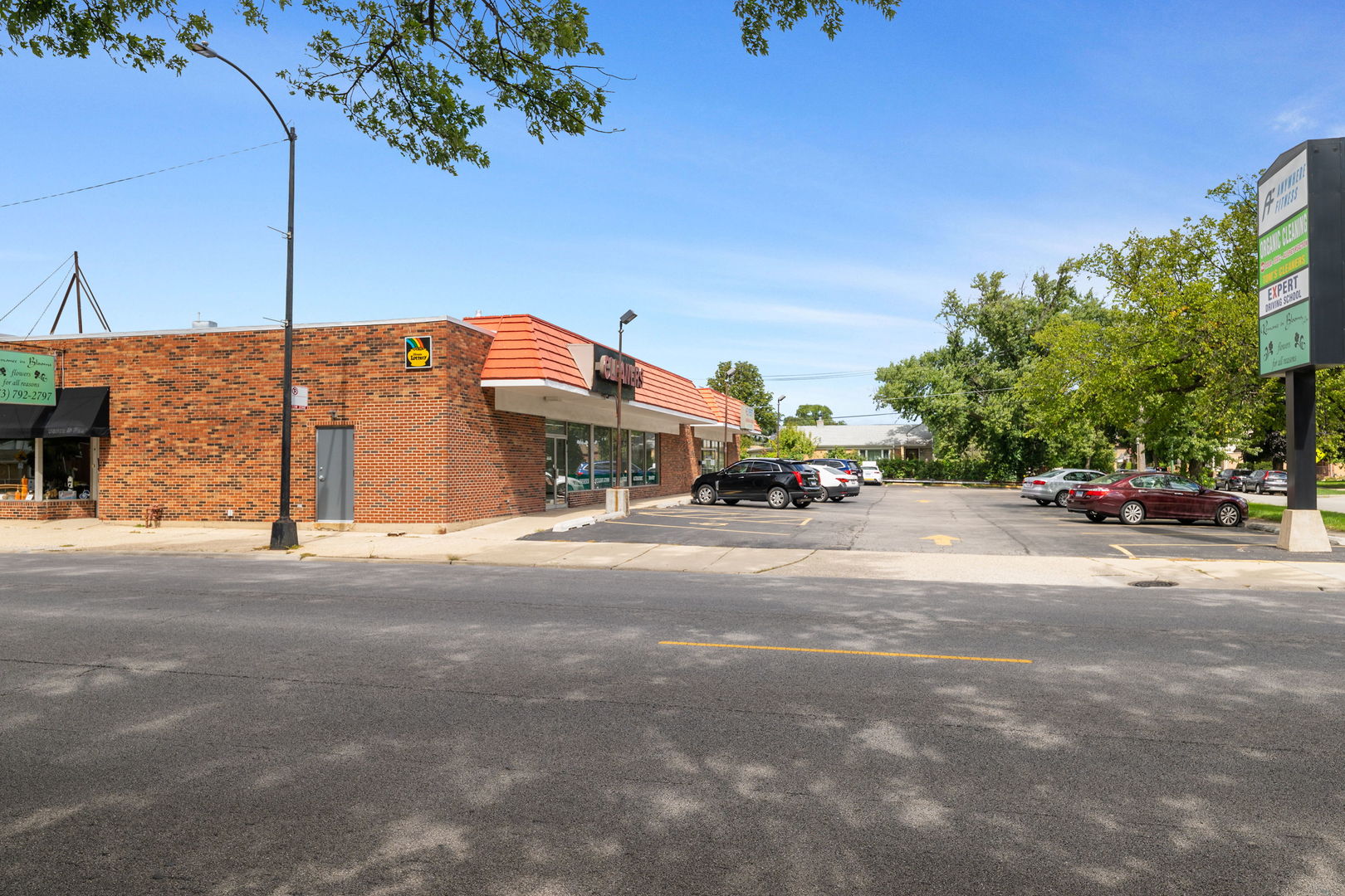 7642 W Touhy Avenue Property Photo 6