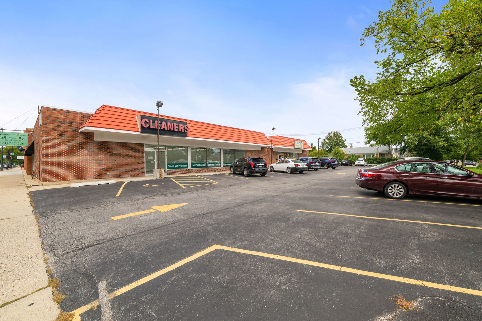 7642 W Touhy Avenue Property Photo 9