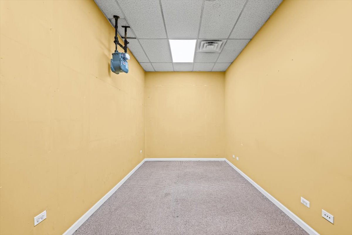7642 W Touhy Avenue Property Photo 27