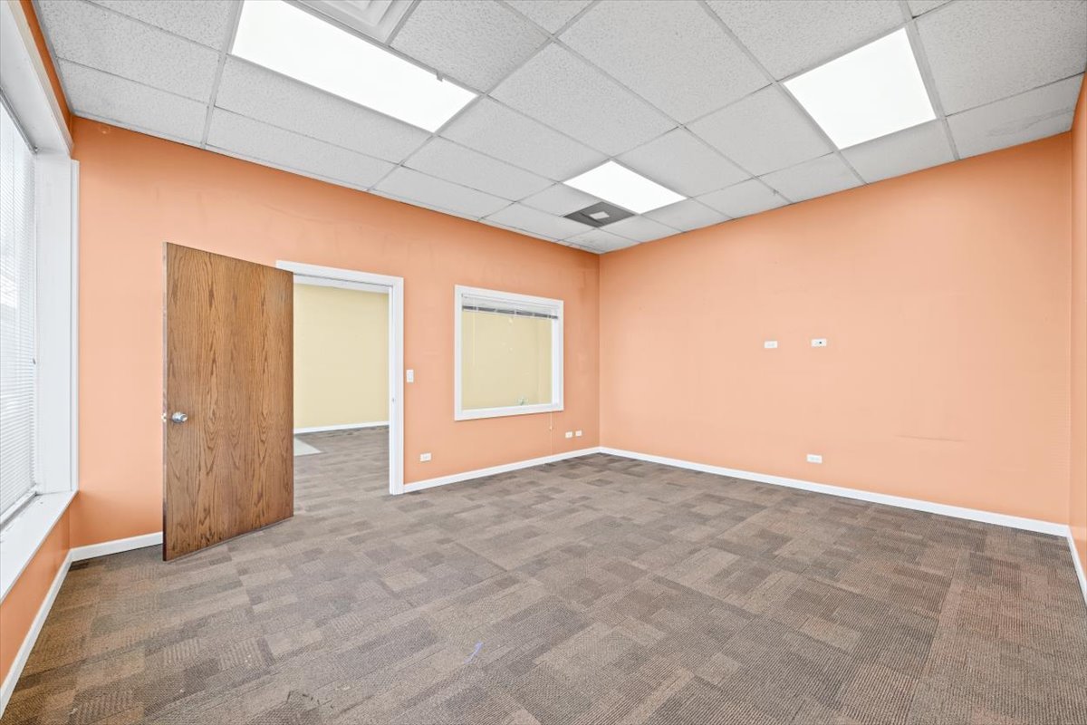 7642 W Touhy Avenue Property Photo 31