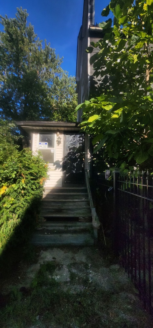 1059 E 80th Street Property Photo 5