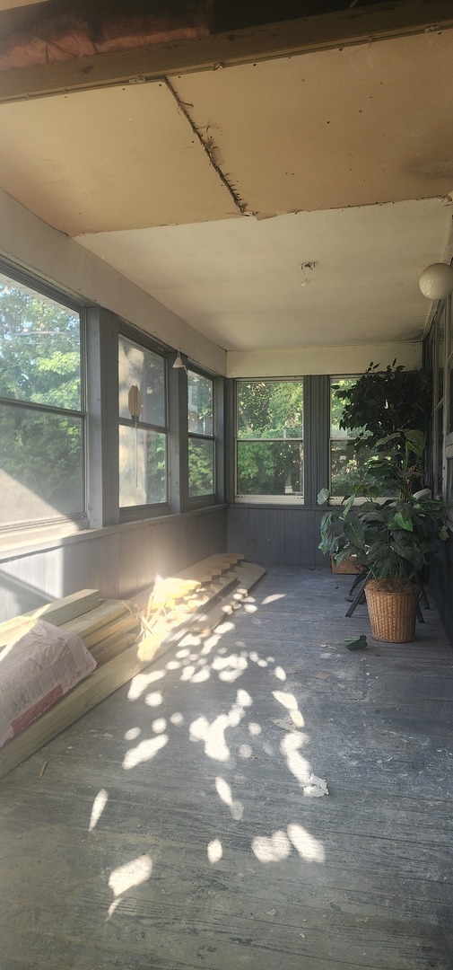 1059 E 80th Street Property Photo 7