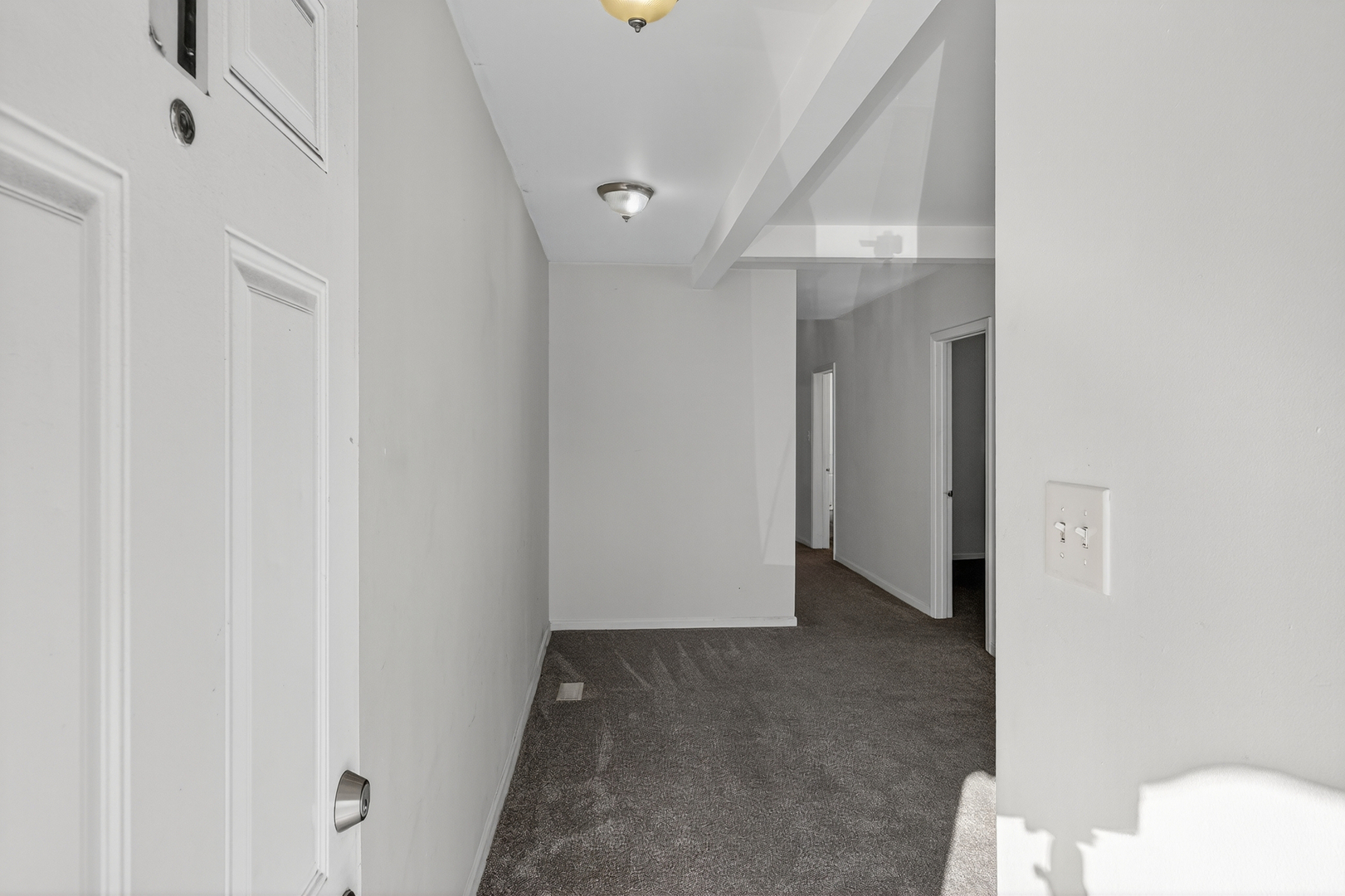 824 E 89th Place Property Photo 5