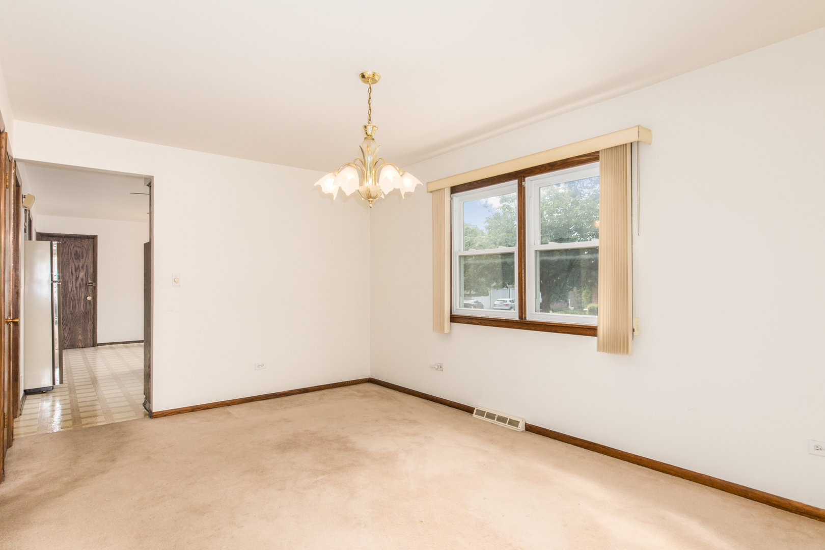 1316 N Northwest Highway Property Photo 5