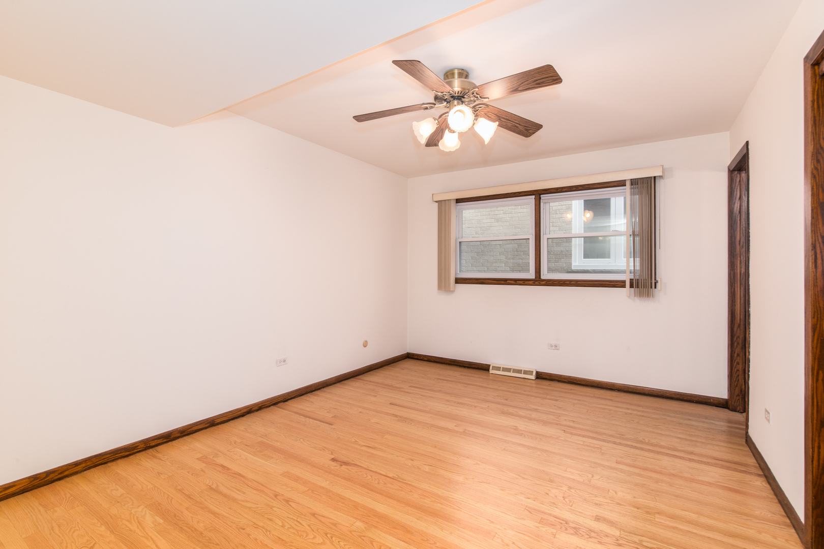 1316 N Northwest Highway Property Photo 14