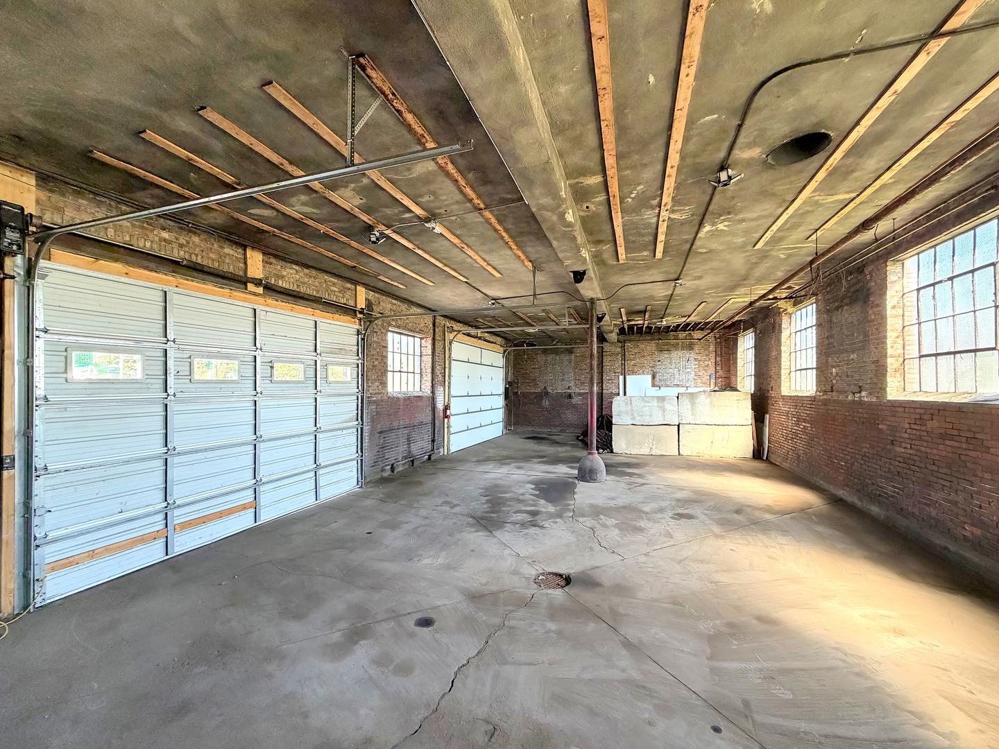 515 E Stephenson Street Property Photo 6