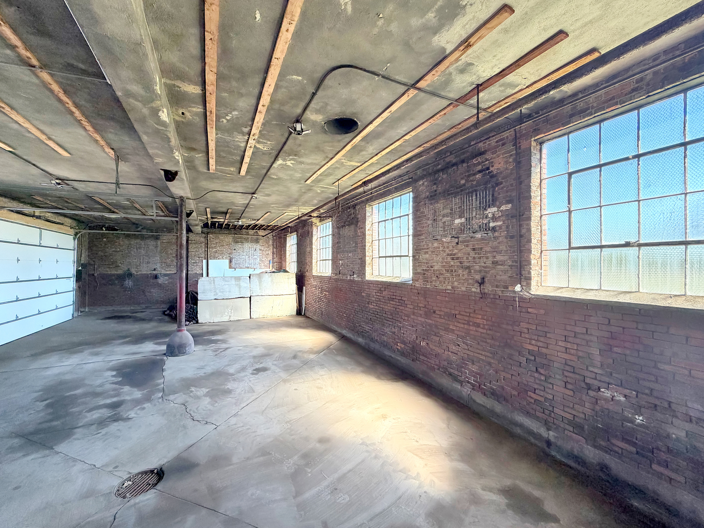 515 E Stephenson Street Property Photo 7