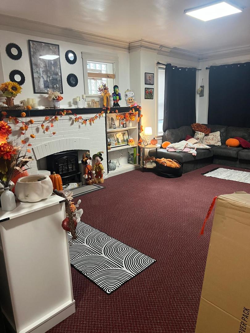 6155 S Whipple Avenue Property Photo 2