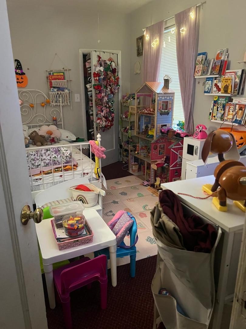 6155 S Whipple Avenue Property Photo 10