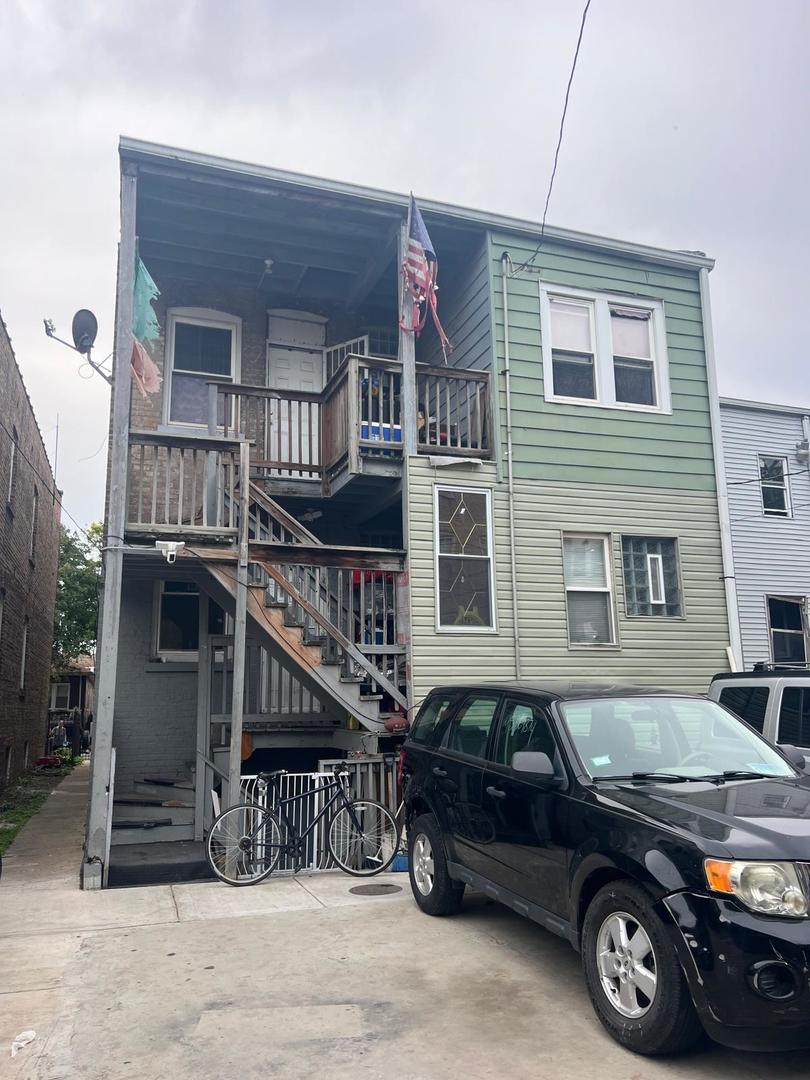 6155 S Whipple Avenue Property Photo 16