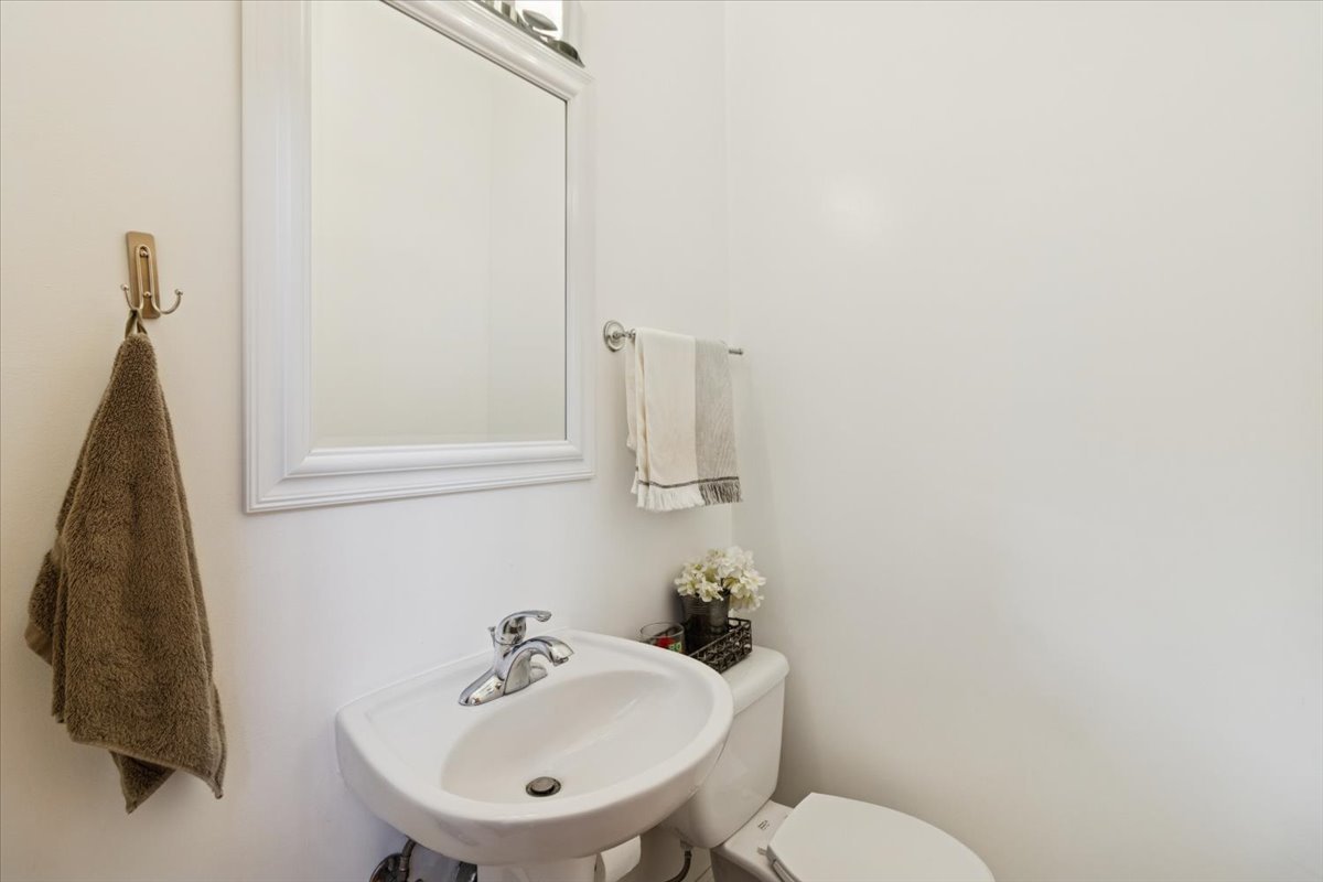 238 Hillcrest Avenue Property Photo 12