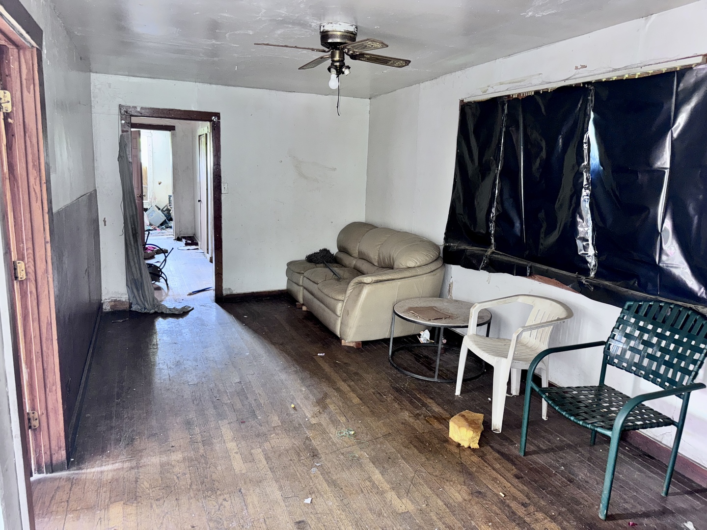 10540 S Lafayette Avenue Property Photo 12