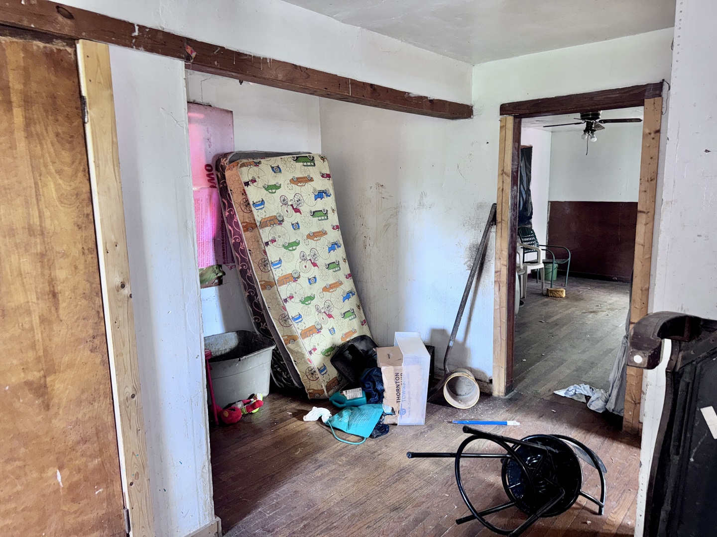 10540 S Lafayette Avenue Property Photo 17