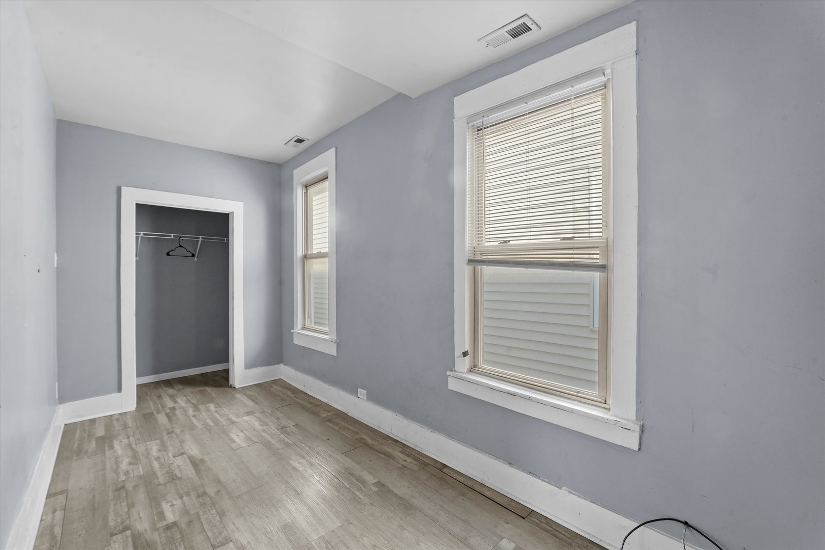 1513 S Komensky Avenue Property Photo 4