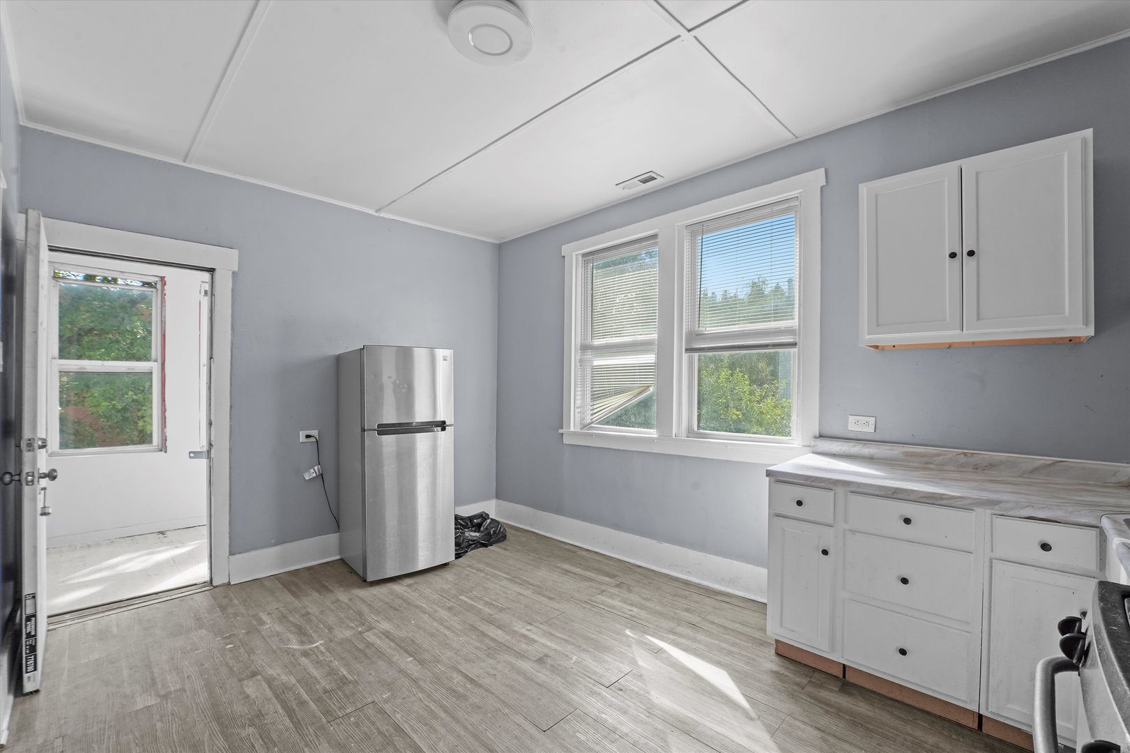 1513 S Komensky Avenue Property Photo 5