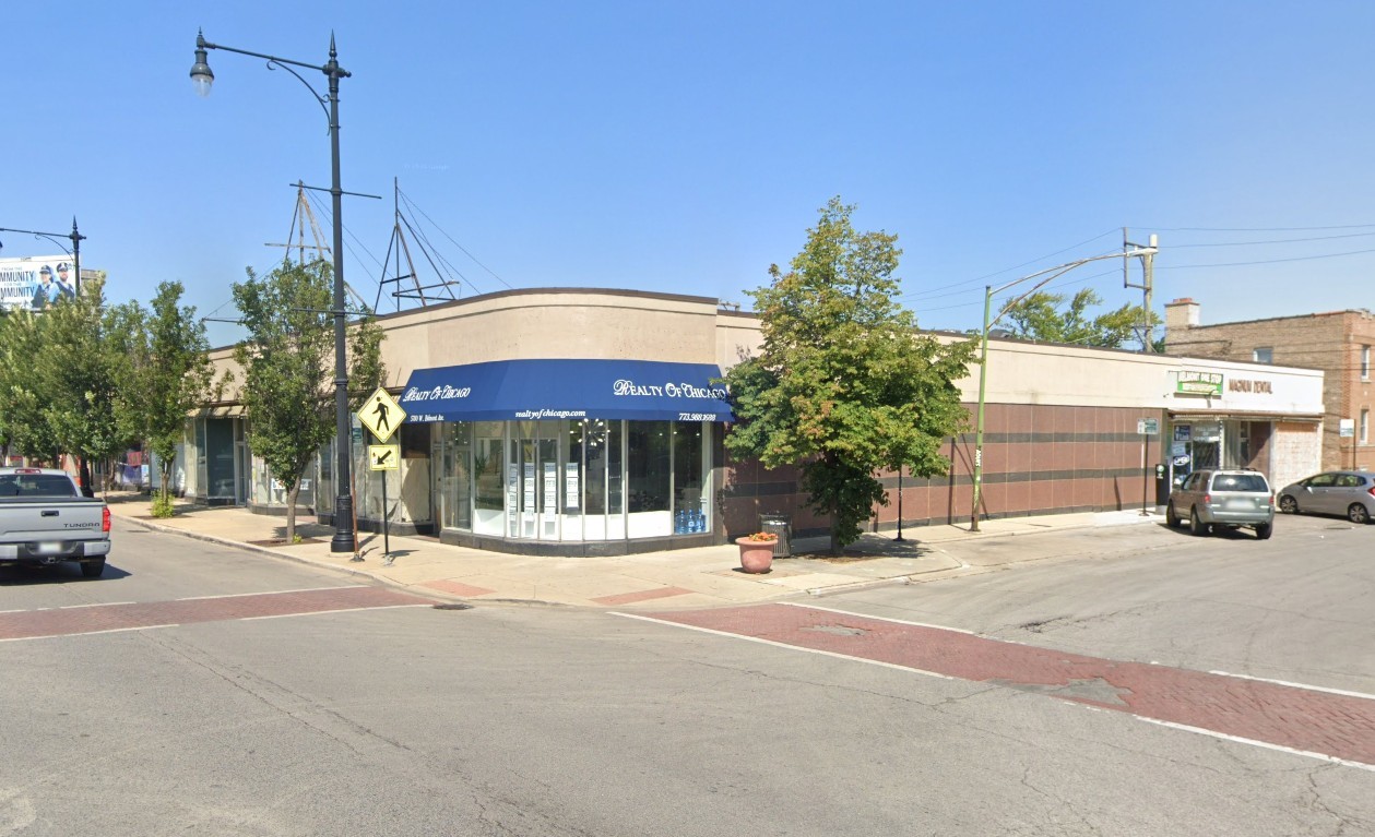 5700 W Belmont Avenue Property Photo 3