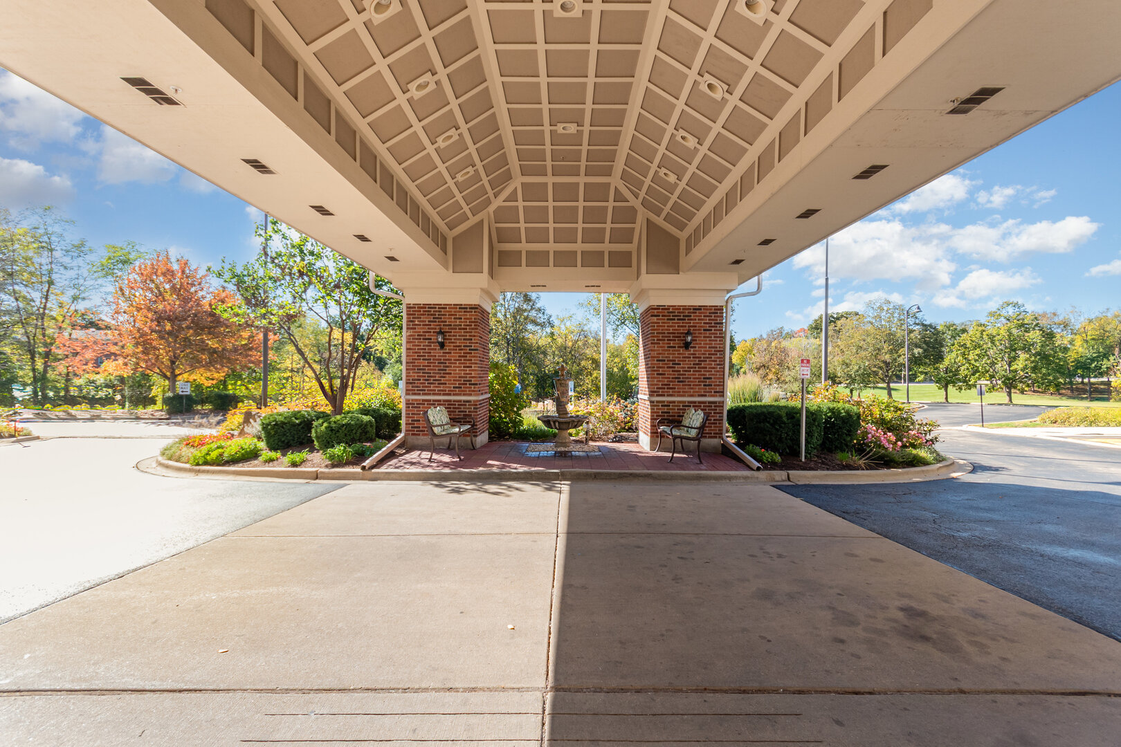 801 N Mclean Boulevard 220 Property Photo 3