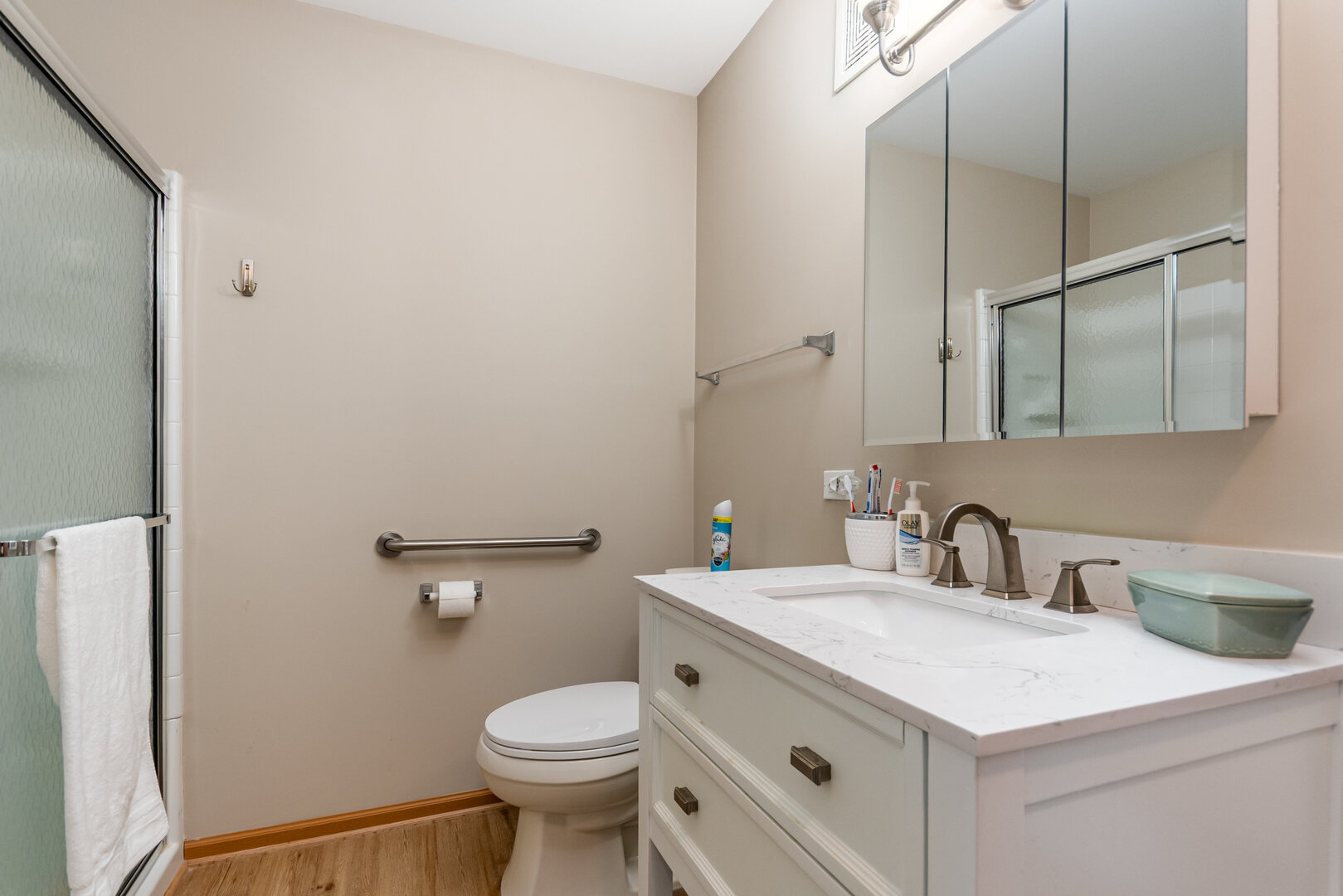 801 N Mclean Boulevard 220 Property Photo 18