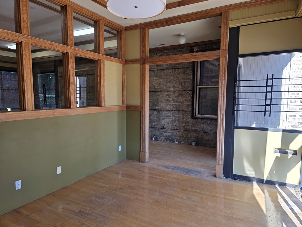 1319 Emerson Street Property Photo 2