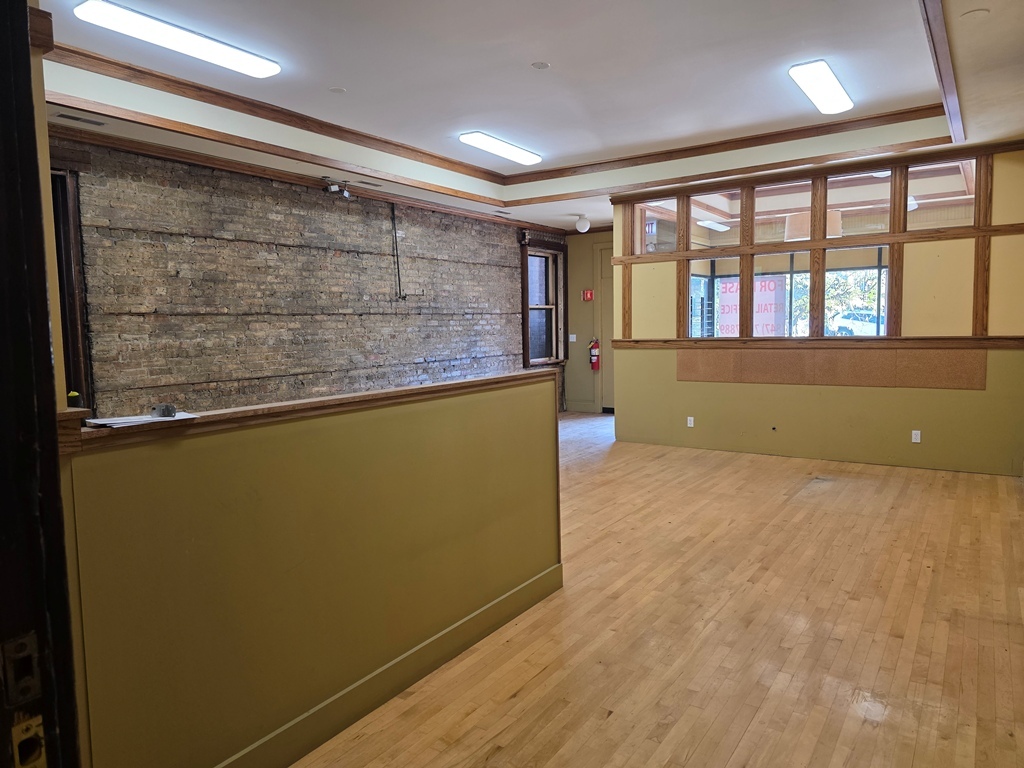 1319 Emerson Street Property Photo 3
