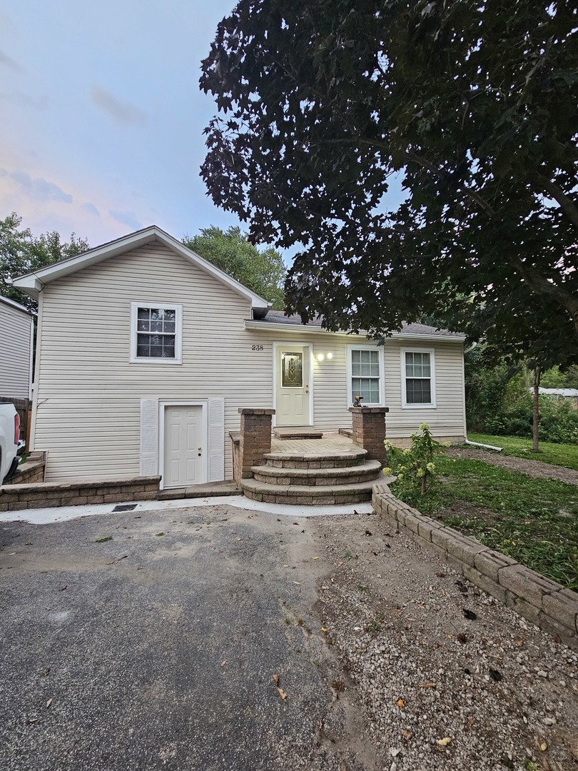 238 S Sheridan Road Property Photo 1