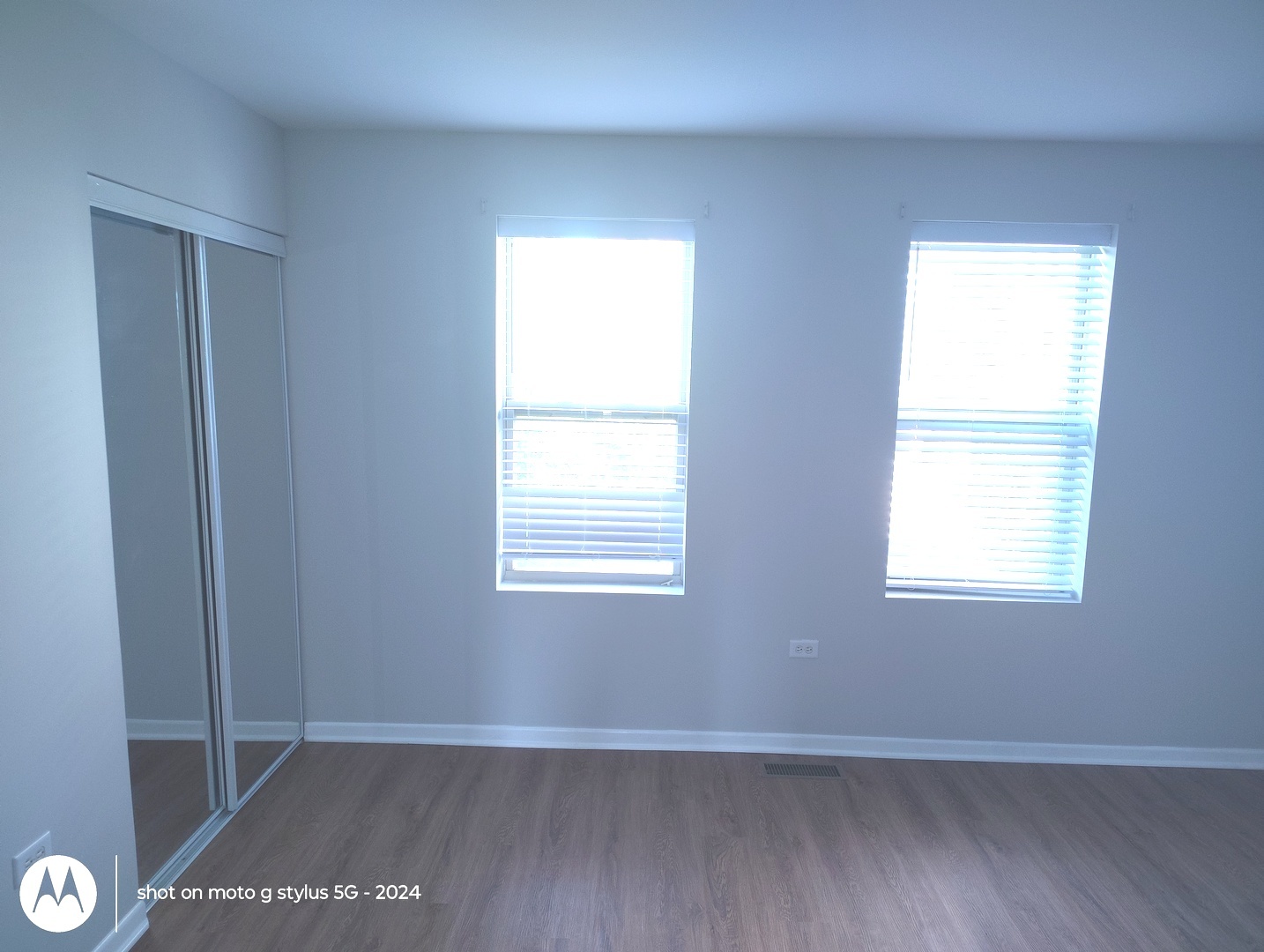 2367 E 70th Place 1a Property Photo 14