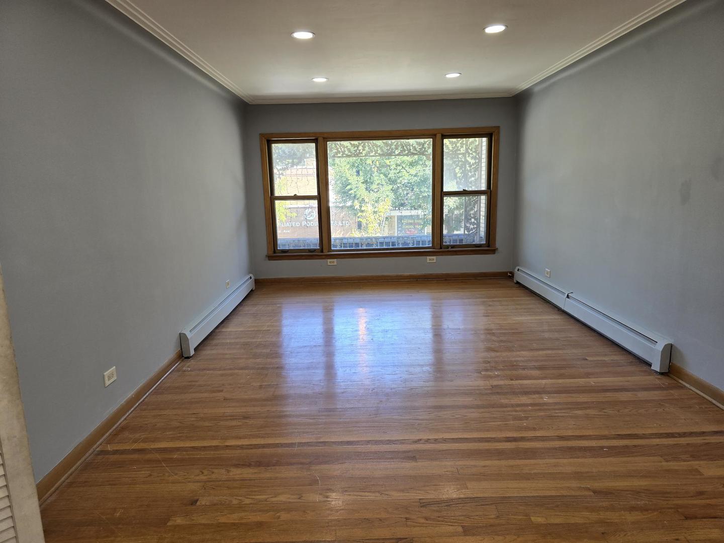 6444 N Central Avenue Property Photo 5