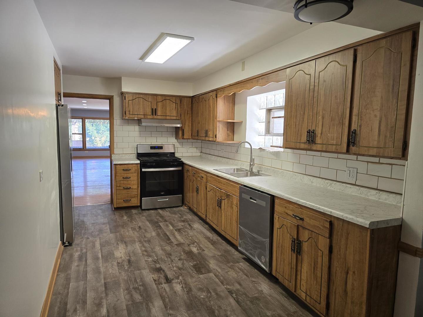 6444 N Central Avenue Property Photo 6