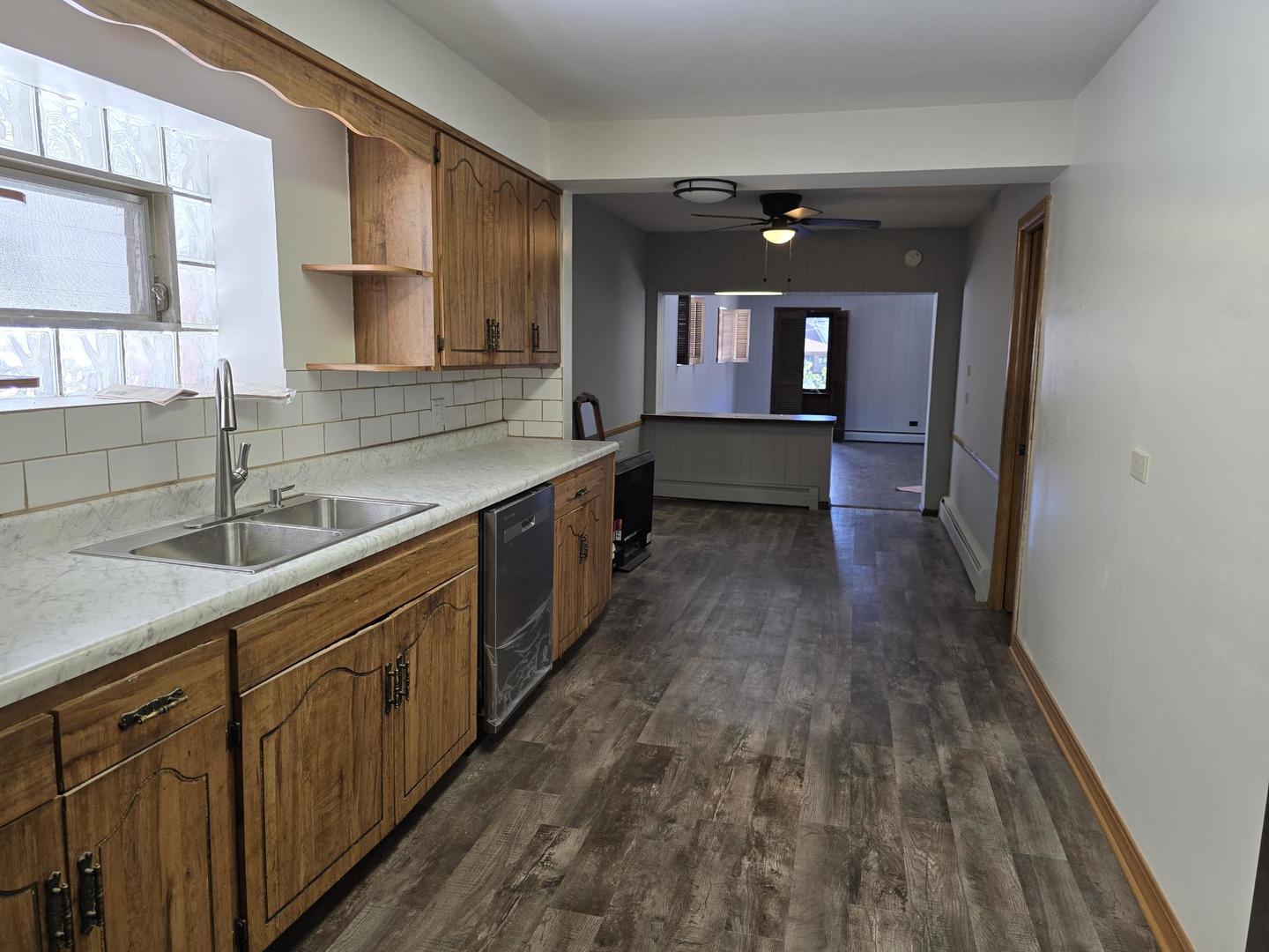 6444 N Central Avenue Property Photo 7