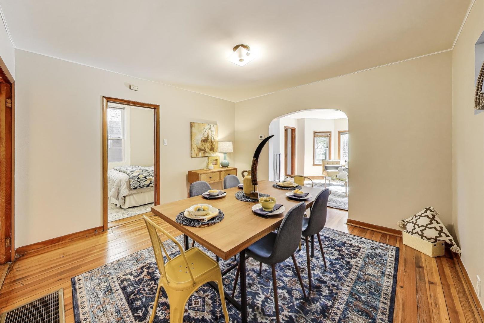 2134 N Keeler Avenue Property Photo 6