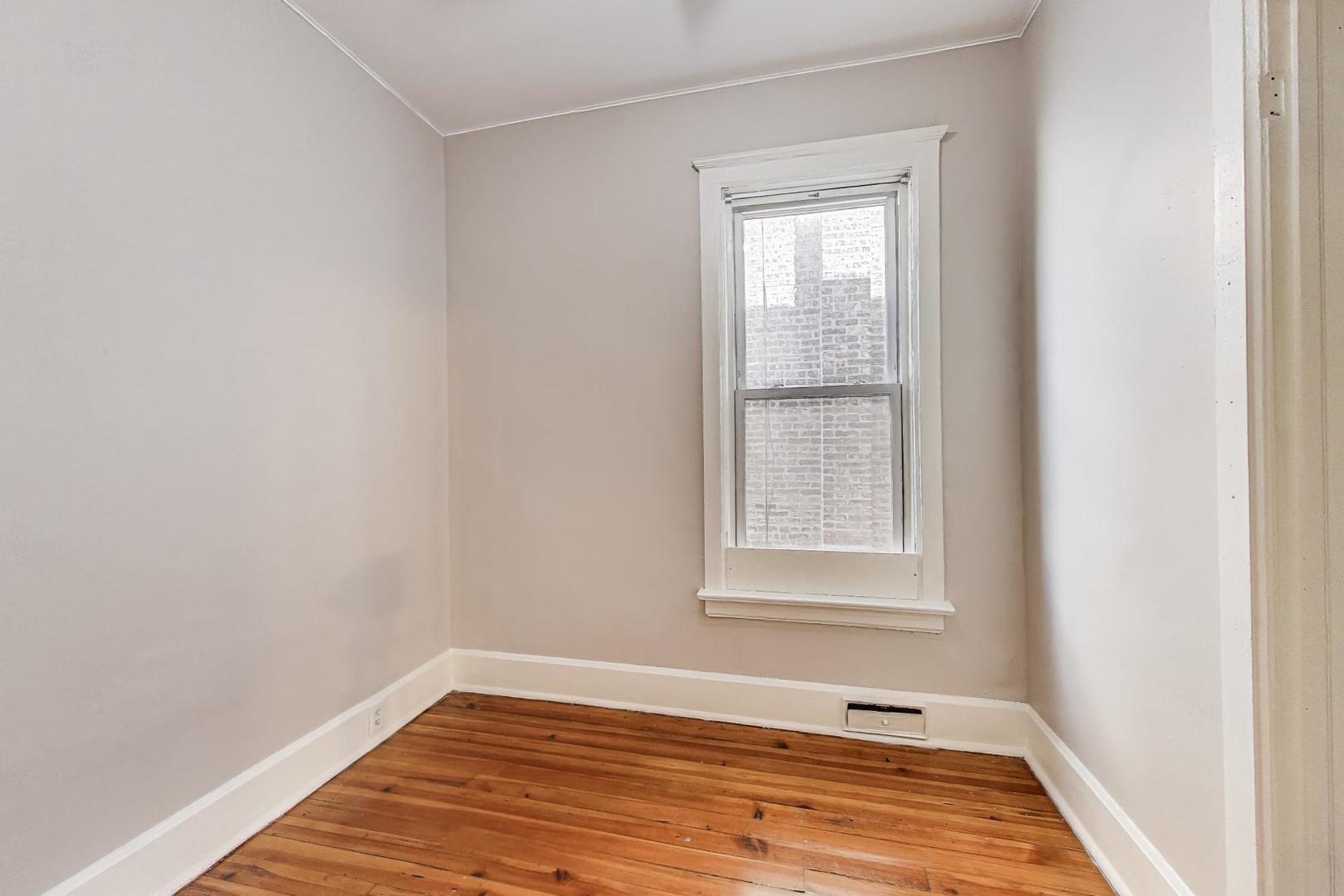 2134 N Keeler Avenue Property Photo 12