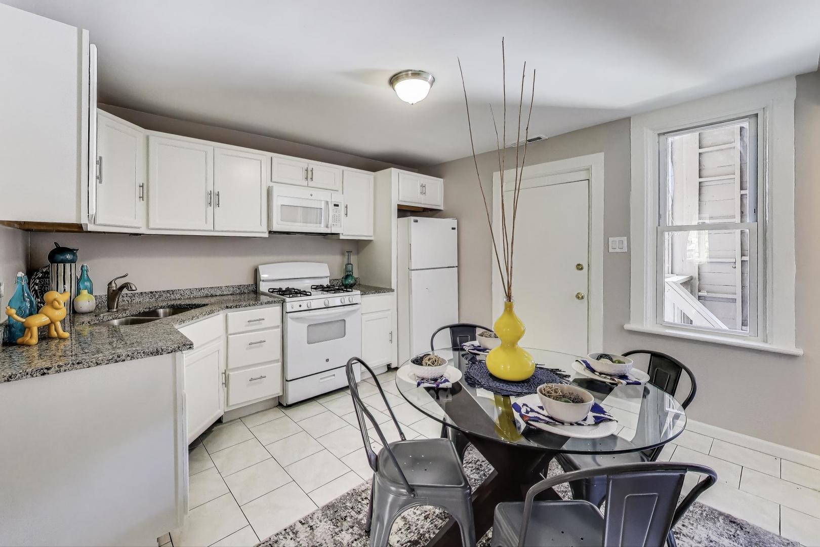 2134 N Keeler Avenue Property Photo 28