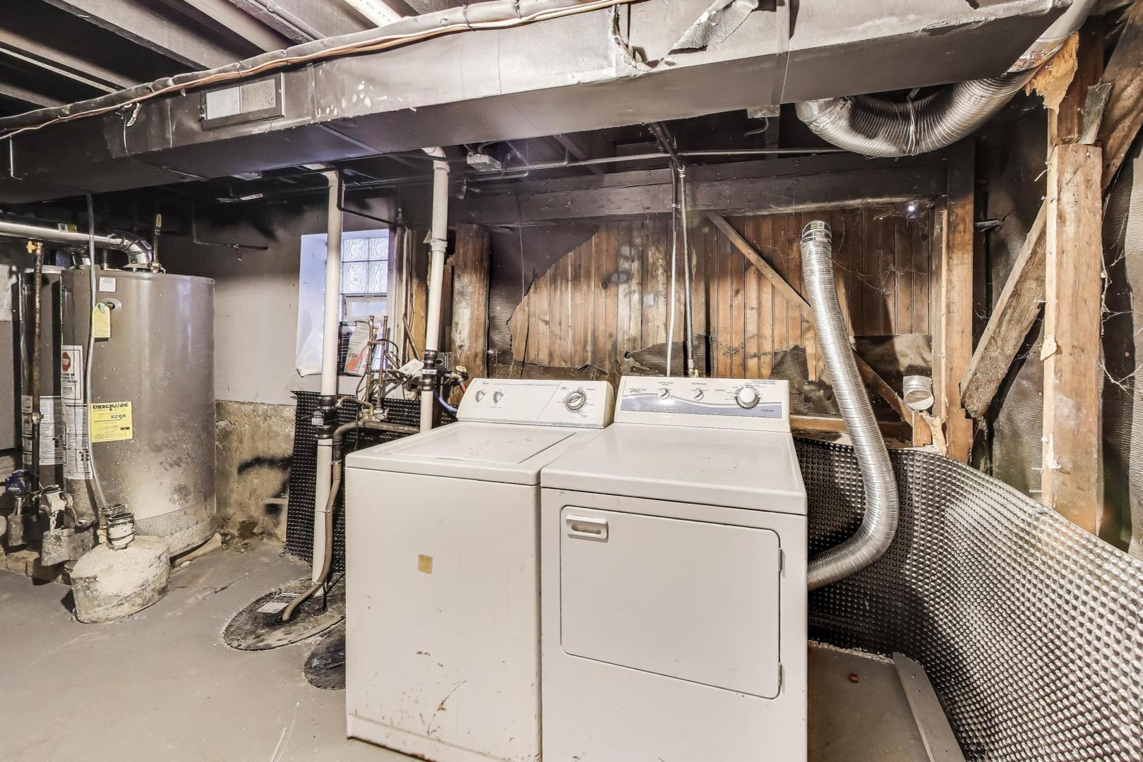 2134 N Keeler Avenue Property Photo 38