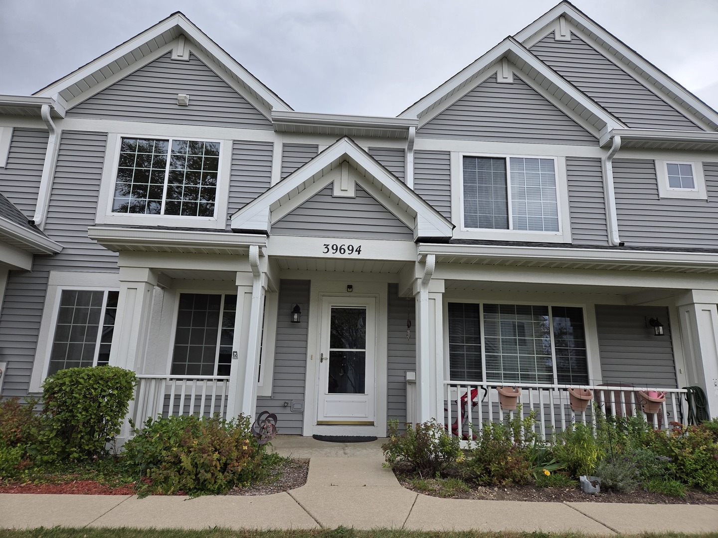 39694 N Warren Lane 39694