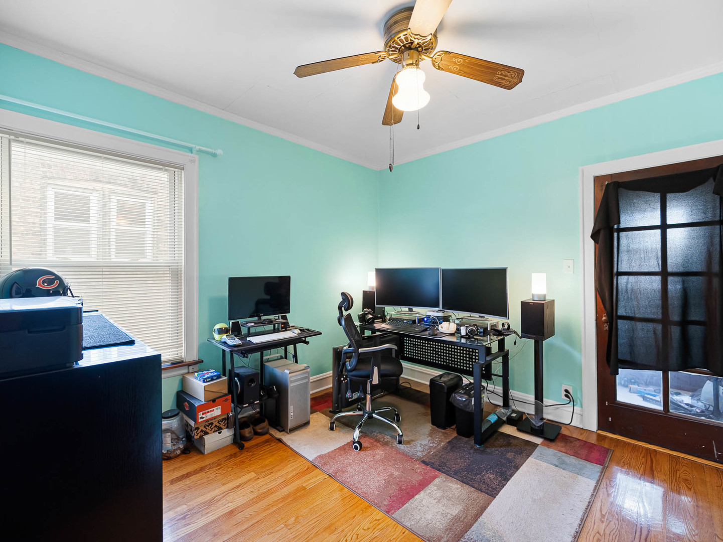 2529 Collins Street Property Photo 7