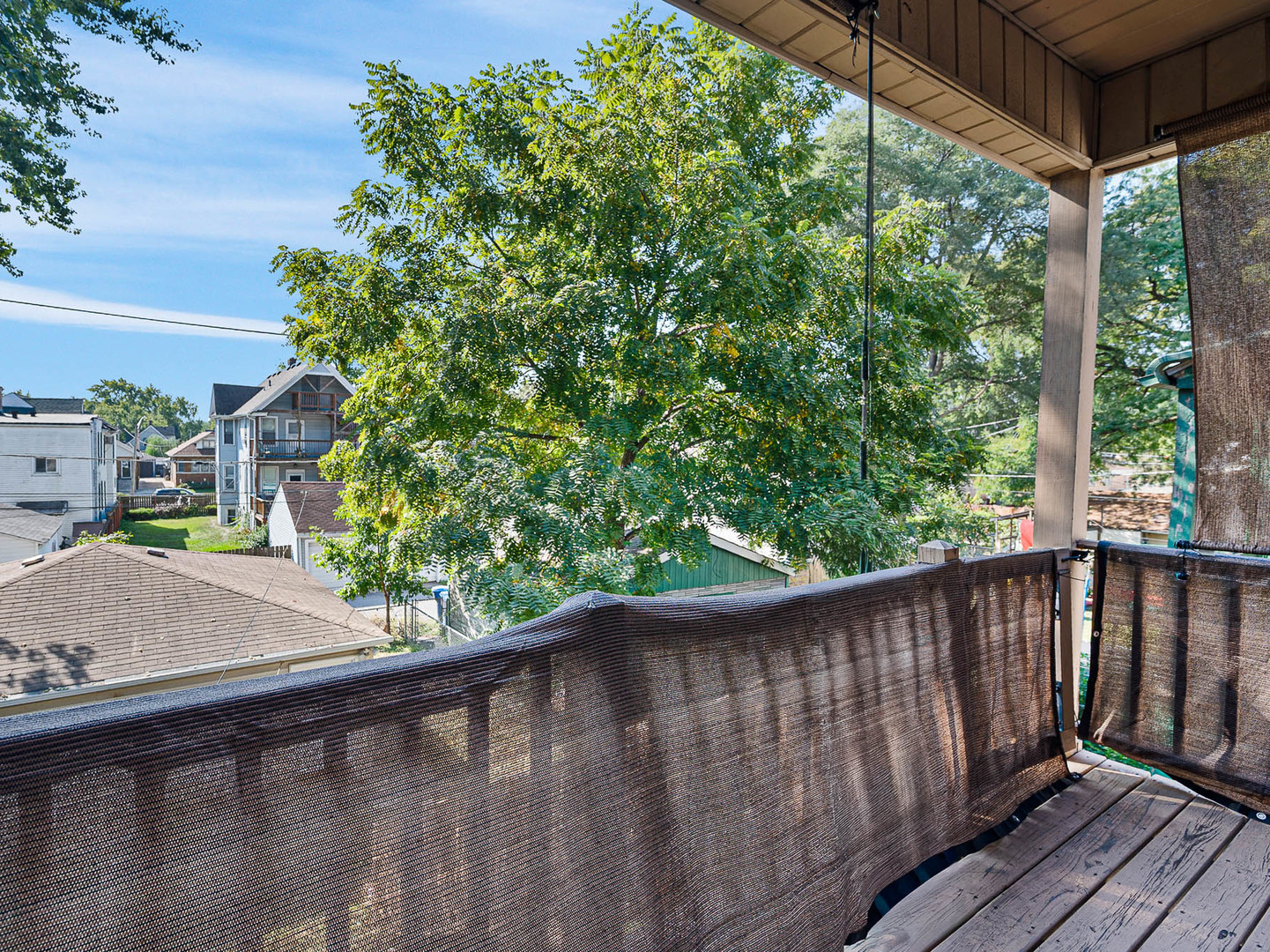 2529 Collins Street Property Photo 9