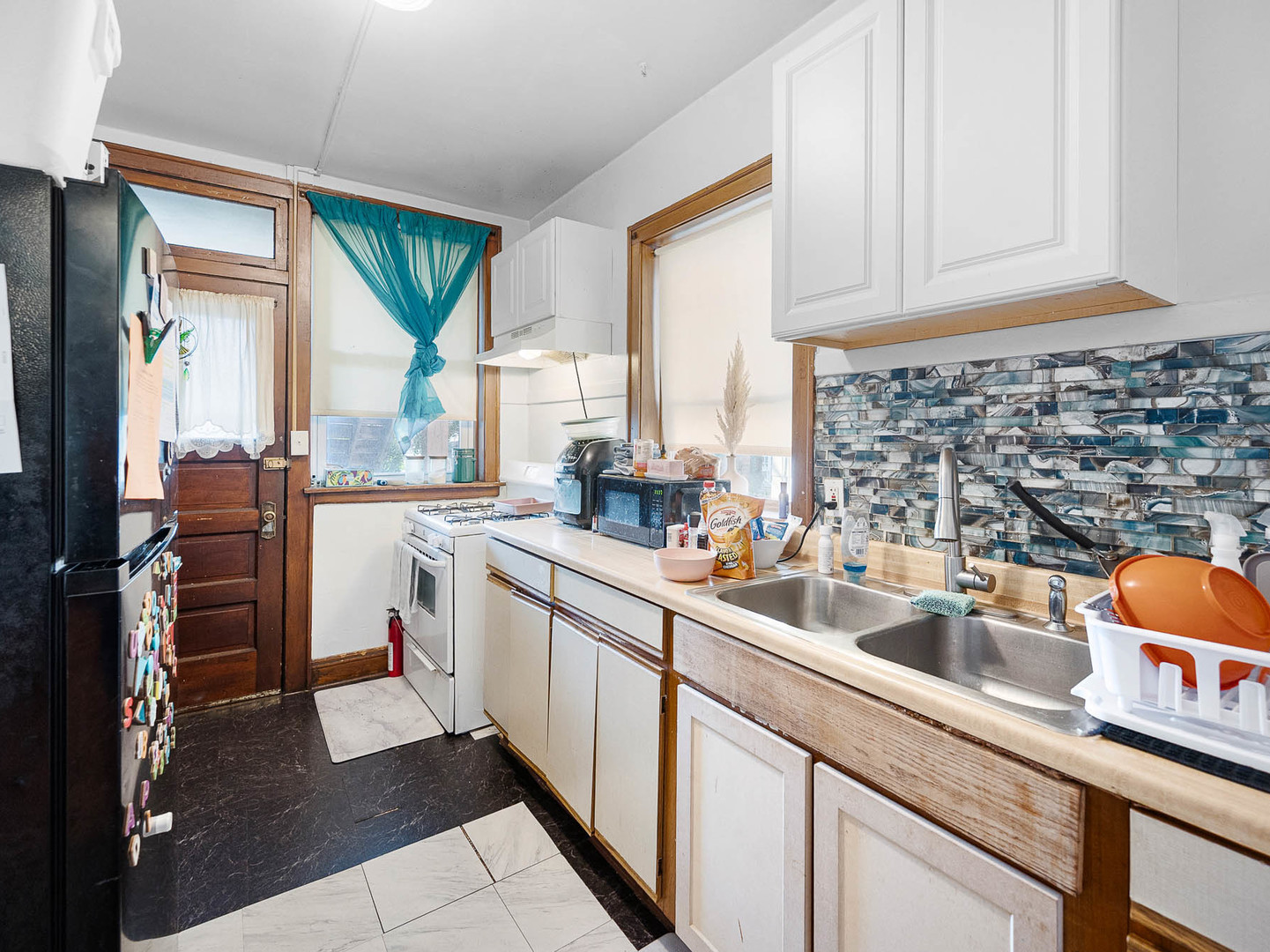 2529 Collins Street Property Photo 12