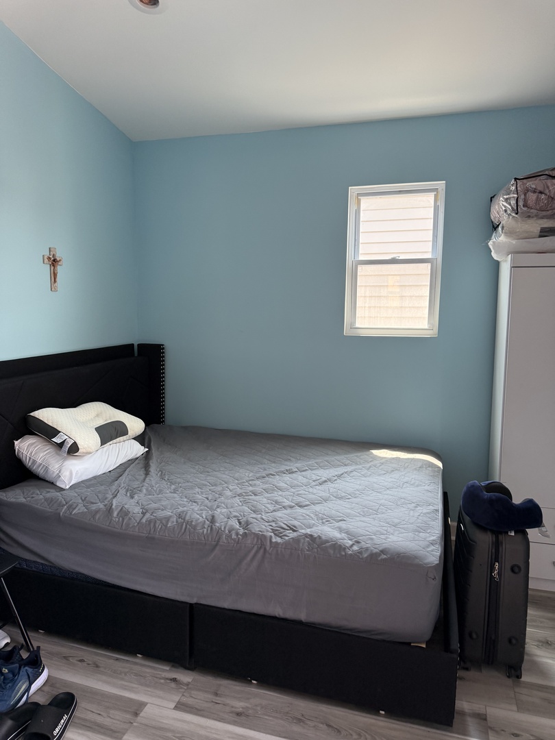 3120 N Saint Louis Avenue Property Photo 5