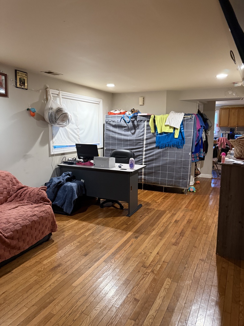 3120 N Saint Louis Avenue Property Photo 16