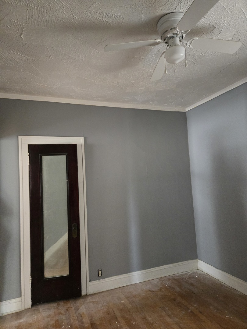 8041 S Justine Avenue Property Photo 3