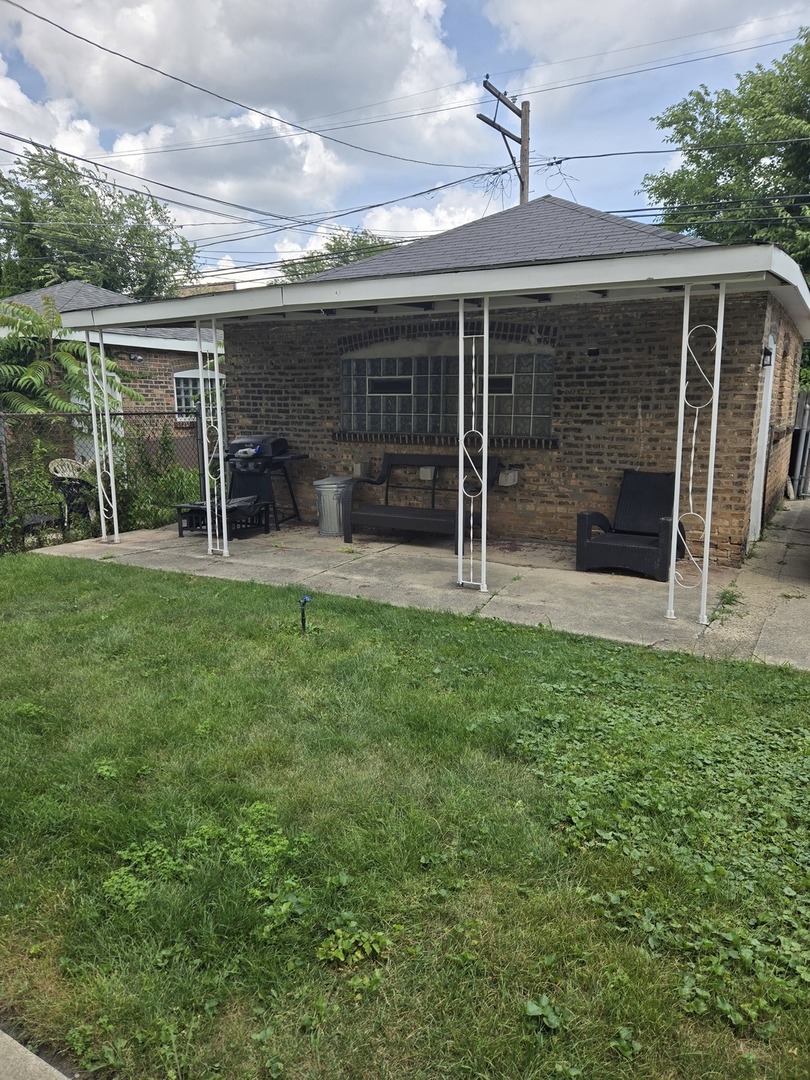 8041 S Justine Avenue Property Photo 18