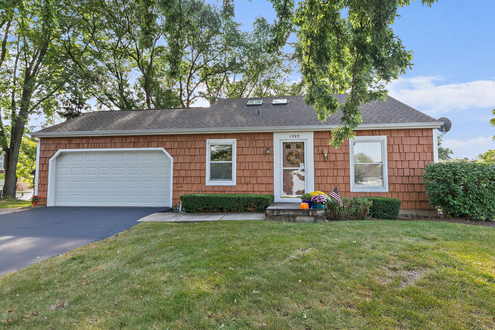 1590 Adams Avenue Property Photo 1