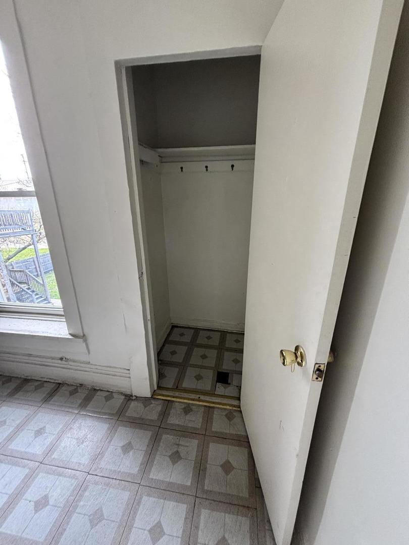 3316 W Maypole Avenue Property Photo 35