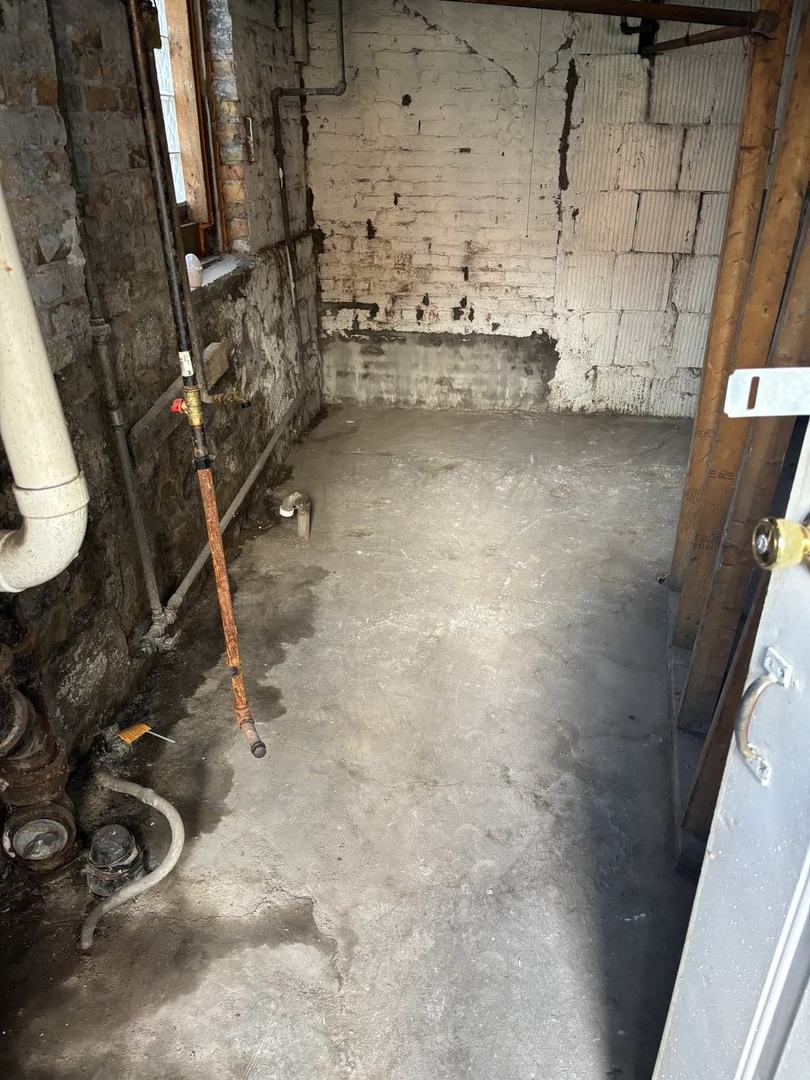 3316 W Maypole Avenue Property Photo 39