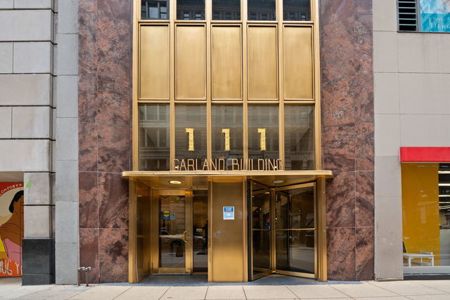 111 N Wabash Avenue Property Photo 1